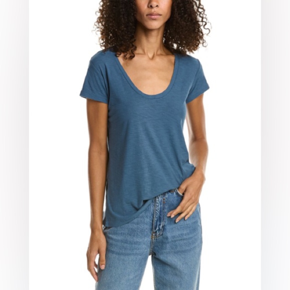 Standard James Perse T-shirt Size 3